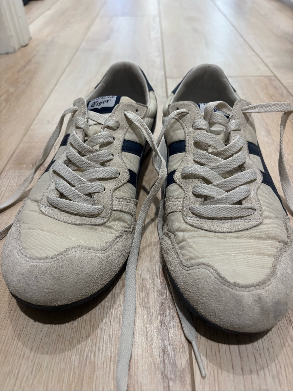 Onitsuka Tiger by Asics Women’s Serrano Slip-On Sneakers in Birch and Peacoat - Picture 10 of 14